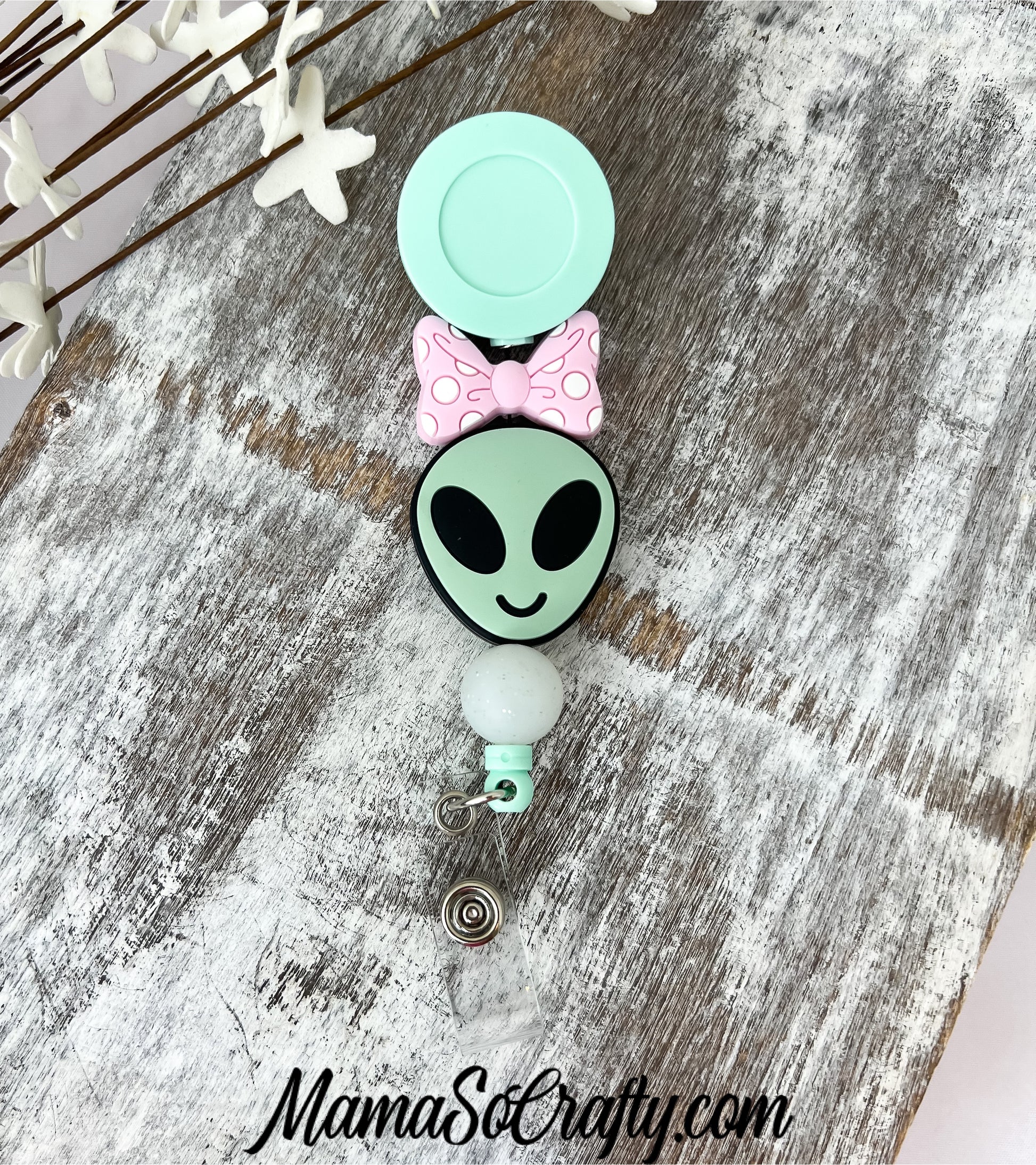 Alien+Bow Badge Reel – Mama So Crafty